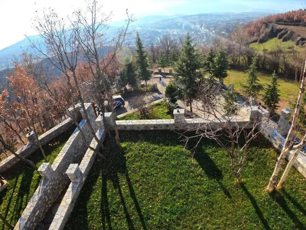 Hotel Bujtina Vrenezi Peshkopi Exteriér fotografie