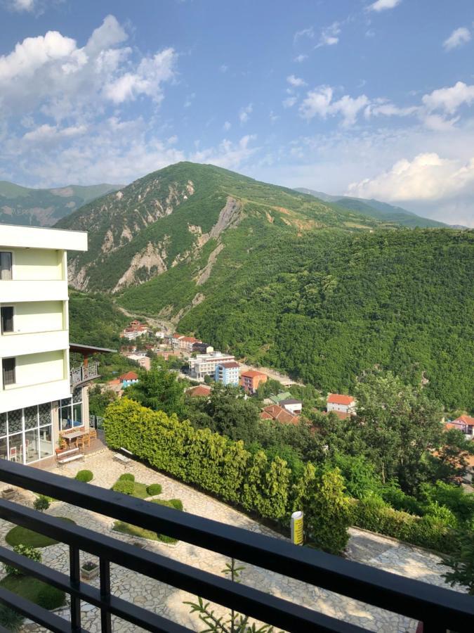 Hotel Bujtina Vrenezi Peshkopi Exteriér fotografie